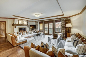 Arrabelle Luxury 4 BR Condo- Close To The Mountain